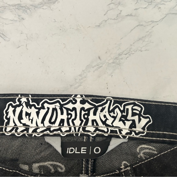 Ninth Hall Women’s Idle Rinse Black Denim Jeans shorts Size 0 Embroidered - Picture 5 of 6